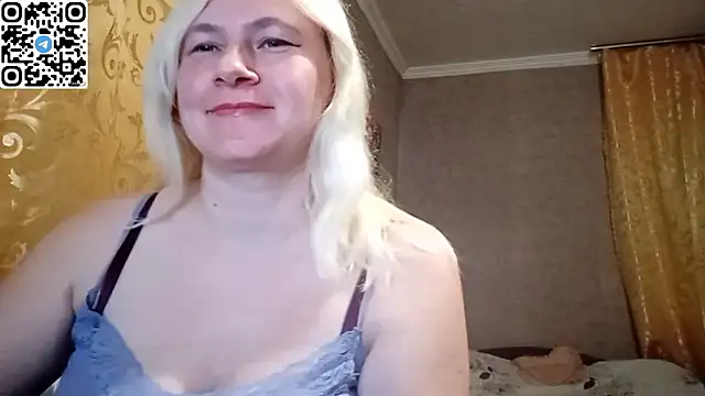 Snapshot of DiamondLady555 chatting on 17, 3, 2026 DiamondLady555 online show from 17, 3, 2026