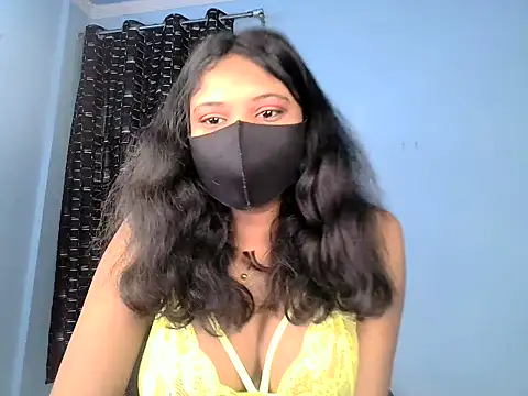 KASHISH SINGH  online show from 12, 5, 2026