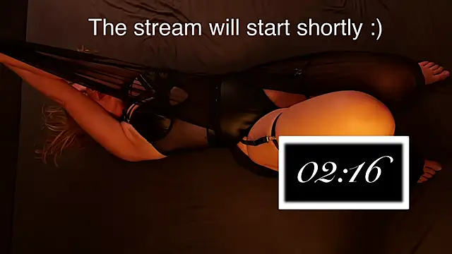 Julia and the cock online show from 13, 3, 2026