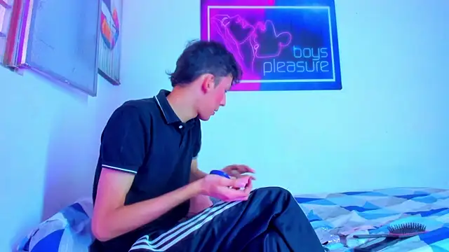 Desire Boys1 online show from 1, 5, 2026
