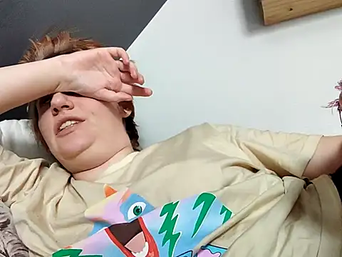 thatcutesubgirlwlw online show from 19, 3, 2026