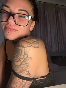 StellaZoey online show from 23, 3, 2026