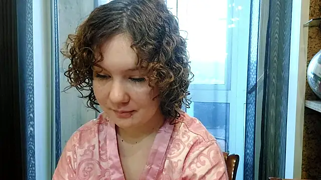 OlivaArashiro online show from 15, 3, 2026