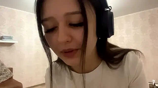 Snapshot of NewGenBaby chatting on 10, 3, 2026 NewGenBaby online show from 10, 3, 2026