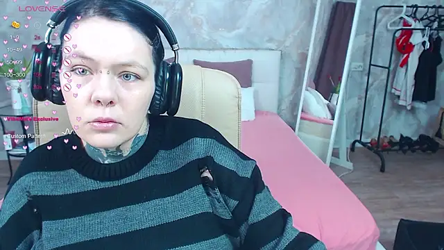 Qwerty Anna Lbo online show from 11, 3, 2026