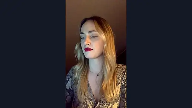 Snapshot of ScarlettSensitive chatting on 11, 3, 2026 ScarlettSensitive online show from 11, 3, 2026