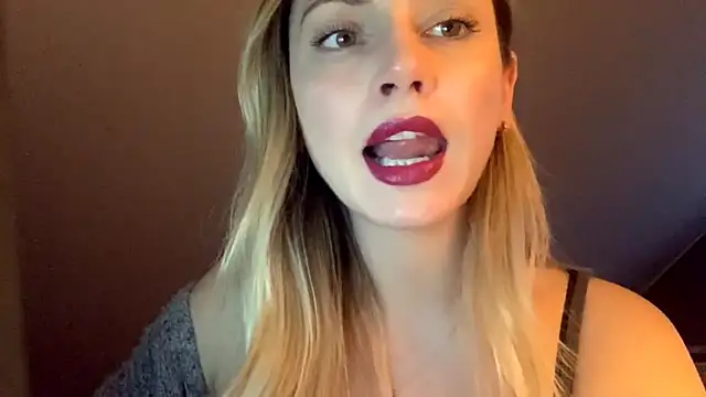 Snapshot of ScarlettSensitive chatting on 19, 3, 2026 ScarlettSensitive online show from 19, 3, 2026