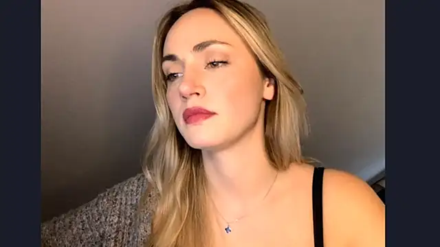 ScarlettSensitive online show from 30, 4, 2026