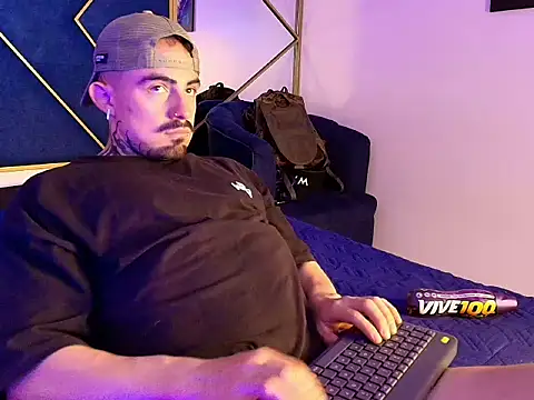 Snapshot of Dallas_Whitee chatting on 19, 3, 2026 Dallas Whitee online show from 19, 3, 2026