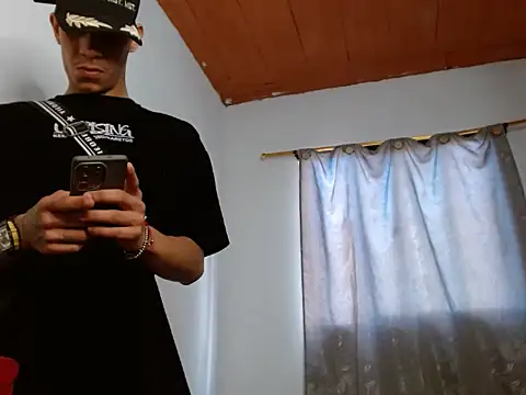 ethanchamo online show from 22, 3, 2026