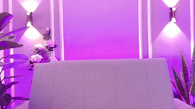 Snapshot of ZoeyMonroe_ chatting on 23, 5, 2026 ZoeyMonroe online show from 23, 5, 2026