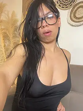 Queen Chanel XXX online show from 30, 4, 2026