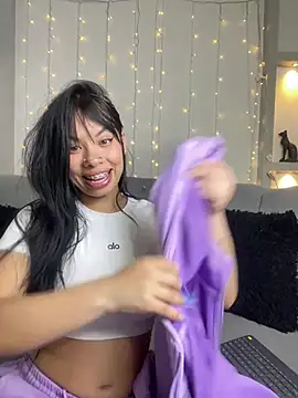 Queen Chanel XXX online show from 3, 5, 2026