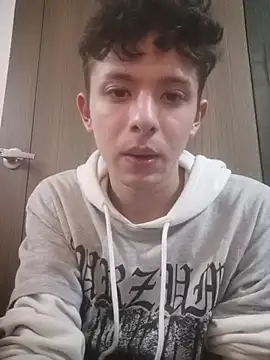 Snapshot of Daniel_Roy chatting on 17, 4, 2026 Daniel Roy online show from 17, 4, 2026
