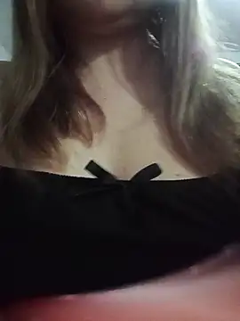 Snapshot of jennyyhottt chatting on 8, 7, 2026 jennyyhottt online show from 8, 7, 2026