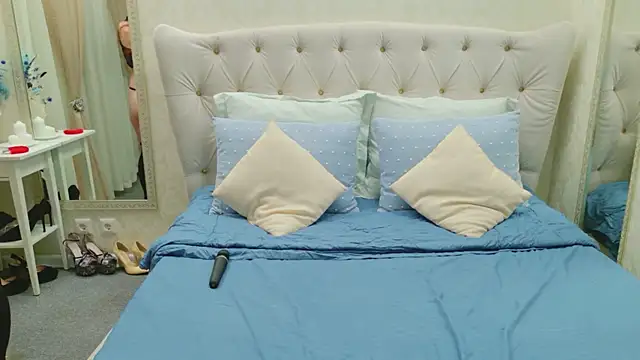 Snapshot of Redhead_Vixen_ chatting on 16, 3, 2026 Redhead Vixen online show from 16, 3, 2026