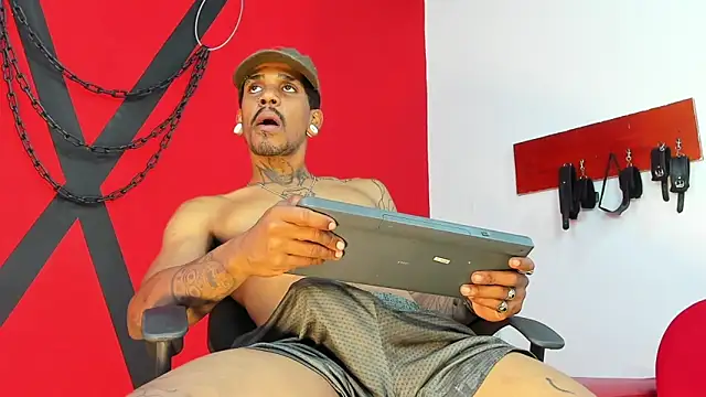 Snapshot of raven__crow chatting on 20, 3, 2026 raven crow online show from 20, 3, 2026