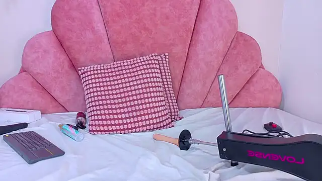 Meganlove   online show from 28, 5, 2026