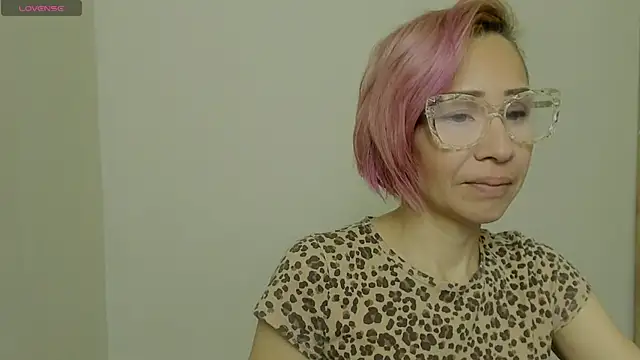 Snapshot of PinkSiren chatting on 21, 3, 2026 PinkSiren online show from 21, 3, 2026