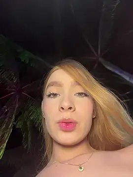 Snapshot of Isabella_gaviria chatting on 18, 3, 2026 Isabella gaviria online show from 18, 3, 2026