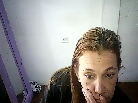 Snapshot of Sophy_cambell chatting on 17, 3, 2026 Sophy cambell online show from 17, 3, 2026