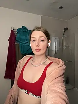 Ameliaxoxoo online show from 6, 5, 2026