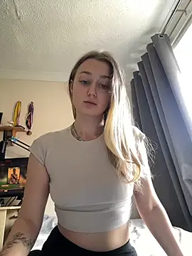 Ameliaxoxoo online show from 7, 5, 2026