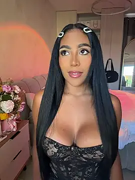 SaraValentina11 online show from 25, 7, 2026