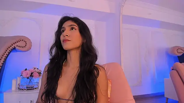 LucianaBlanco  online show from 4, 5, 2026