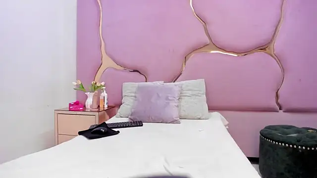 LaurendPink online show from 29, 6, 2026