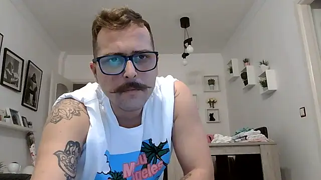 Snapshot of yanick931 chatting on 10, 5, 2026 yanick931 online show from 10, 5, 2026