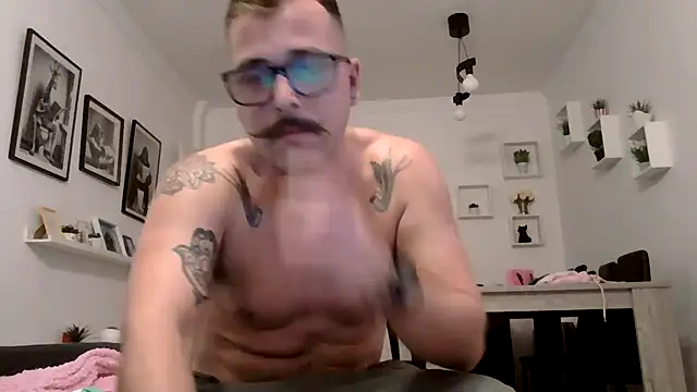 Snapshot of yanick931 chatting on 14, 5, 2026 yanick931 online show from 14, 5, 2026