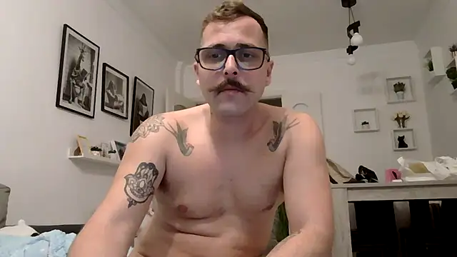 Snapshot of yanick931 chatting on 16, 5, 2026 yanick931 online show from 16, 5, 2026