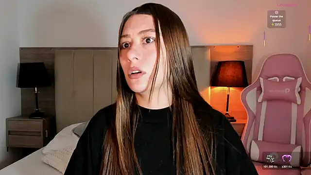 Snapshot of alejarosee chatting on 27, 3, 2026 alejarosee online show from 27, 3, 2026