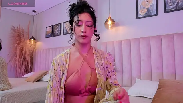 Snapshot of karoline_lux chatting on 13, 3, 2026 karoline lux online show from 13, 3, 2026