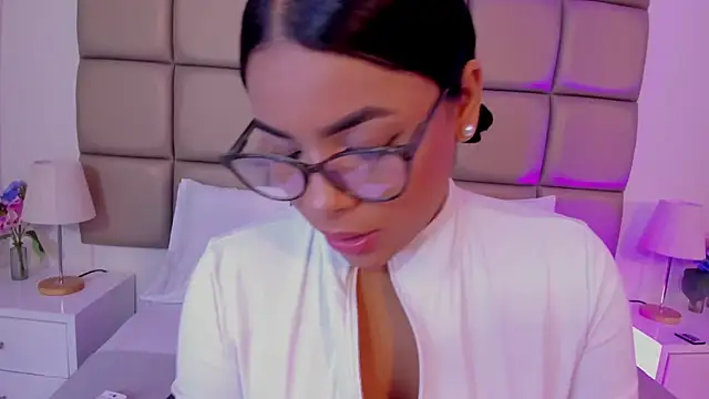 lilly williamss online show from 21, 3, 2026