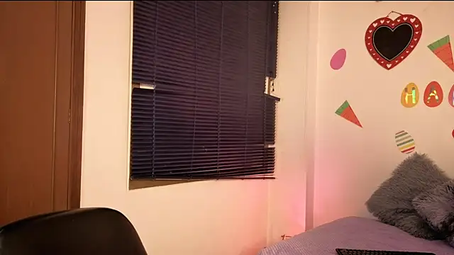 PaulaCutexs online show from 30, 4, 2026