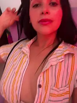 Snapshot of leila_moretti chatting on 26, 3, 2026 leila moretti online show from 26, 3, 2026