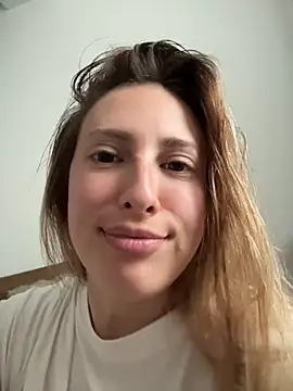 EvaRyen  online show from 7, 5, 2026