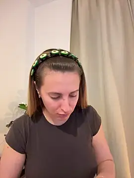 Snapshot of EvaRyen_ chatting on 14, 5, 2026 EvaRyen online show from 14, 5, 2026
