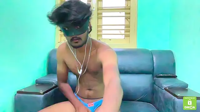 lucufercouple  online show from 1, 4, 2026