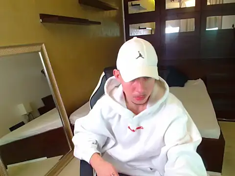 KrewVaughn online show from 24, 3, 2026