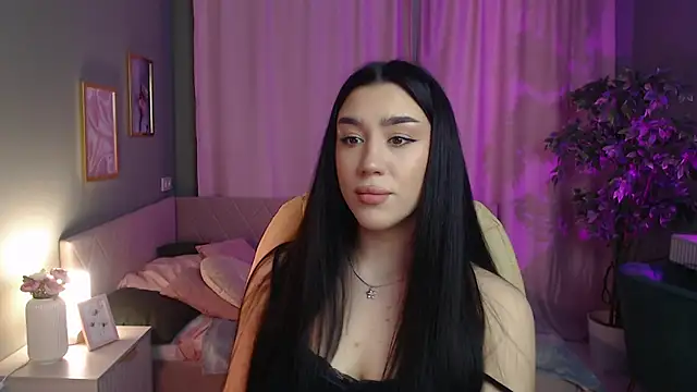 Winonna Ryder online show from 17, 3, 2026