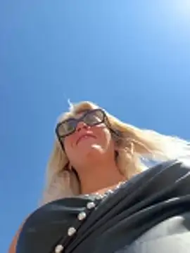 AtomBlondy online show from 9, 5, 2026