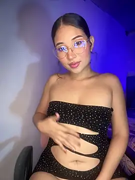 Snapshot of iamkyliewest chatting on 21, 3, 2026 iamkyliewest online show from 21, 3, 2026