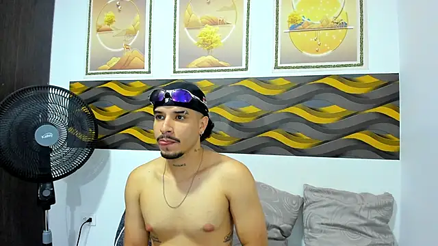 Leon Hotx online show from 28, 4, 2026