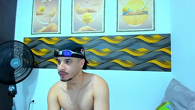 Leon Hotx online show from 8, 5, 2026