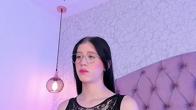 saraa joness  online show from 10, 5, 2026