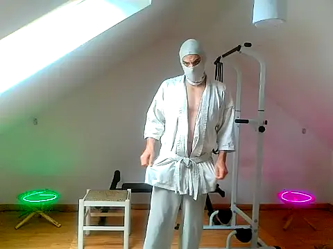 NinjaLaser online show from 6, 5, 2026