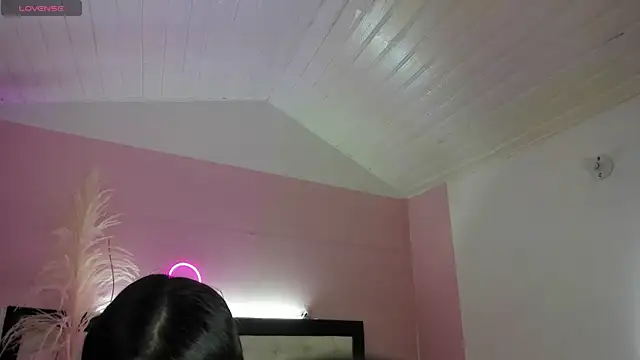 Julieth Caandy online show from 26, 6, 2026